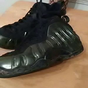 Green metallic Foamposites